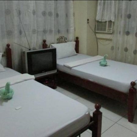 Goland Pension House Cebu Bagian luar foto