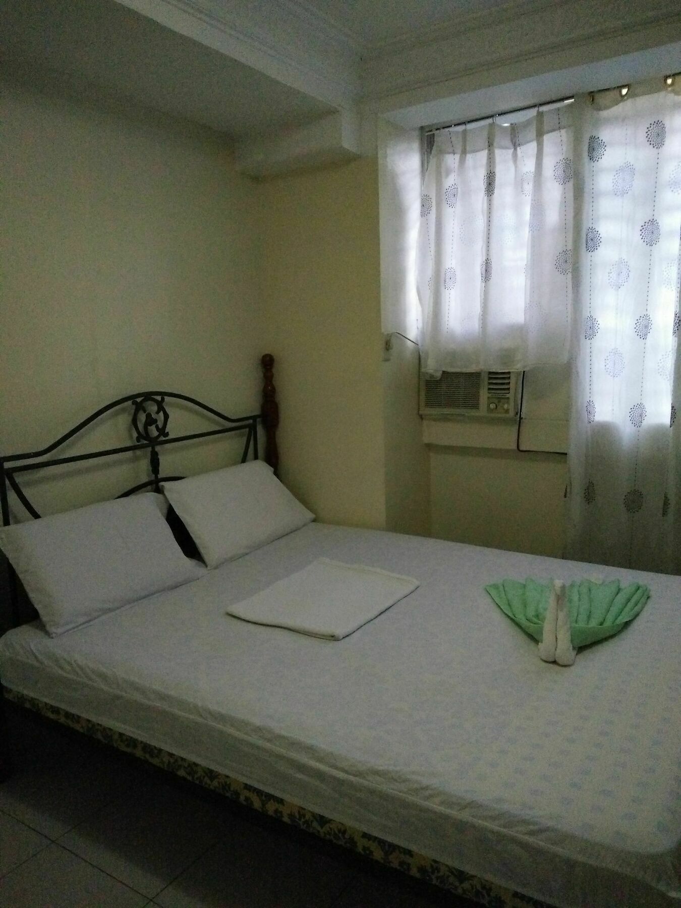 Goland Pension House Cebu Bagian luar foto